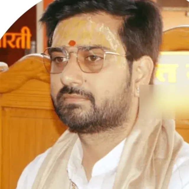 Mahant Akshay Bharti, Mukhya Pujari, Mangal Nath Mandir, Ujjain